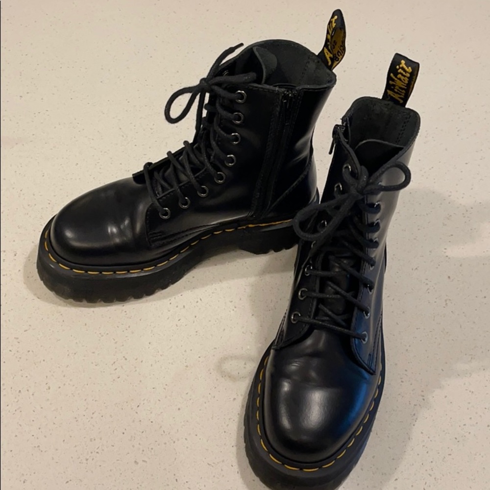 Dr. Martens Jadon Platform